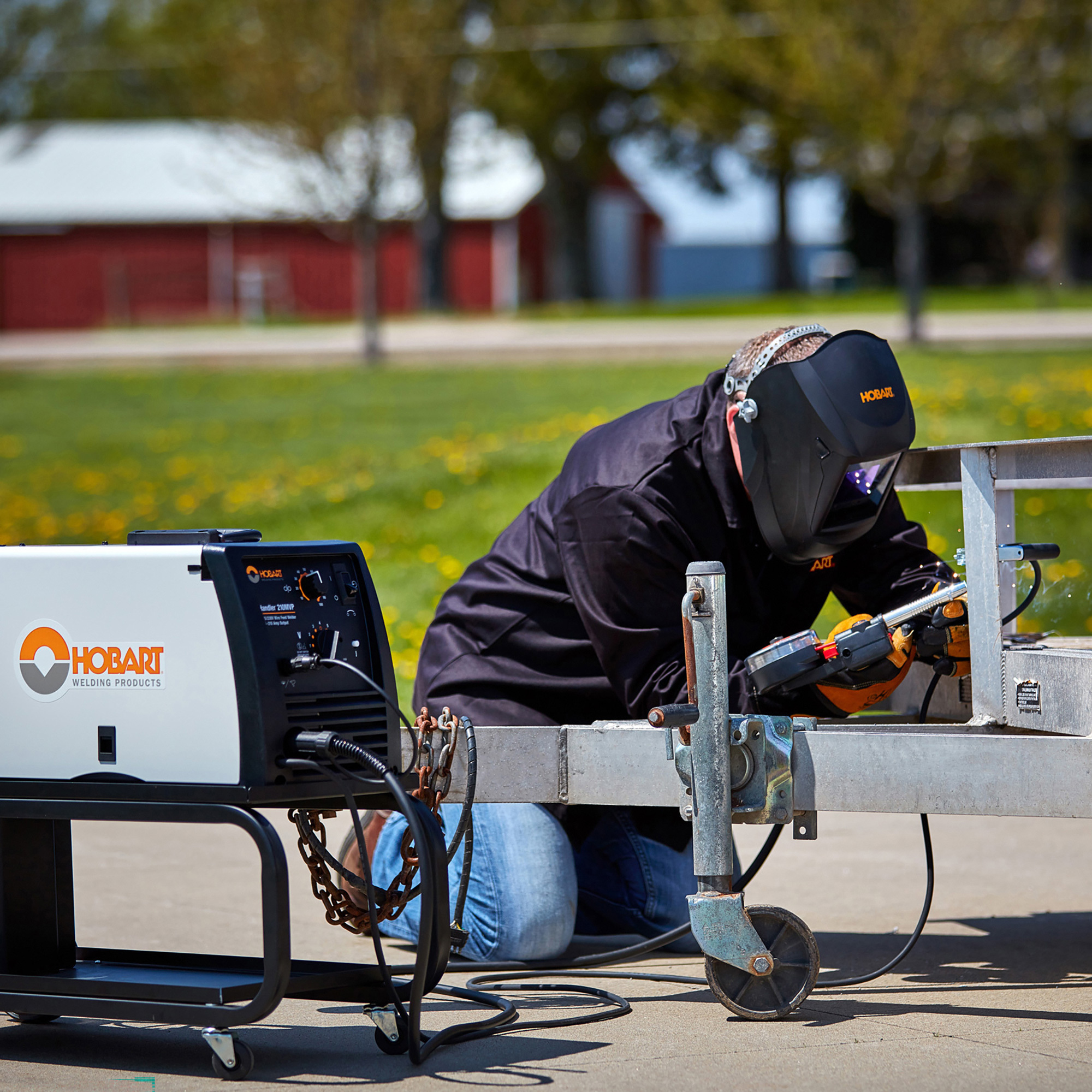 Hobart Handler 210MVP Flux-Core/MIG Welder